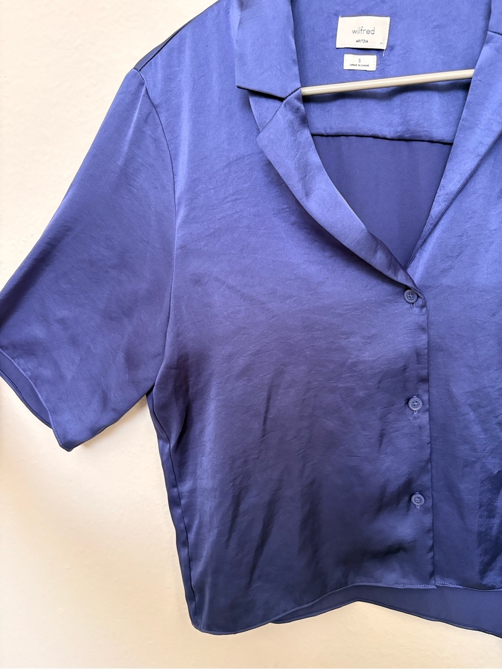 Aritzia Purple Satin Short-Sleeve Button Up Blouse - Picture 2 of 5